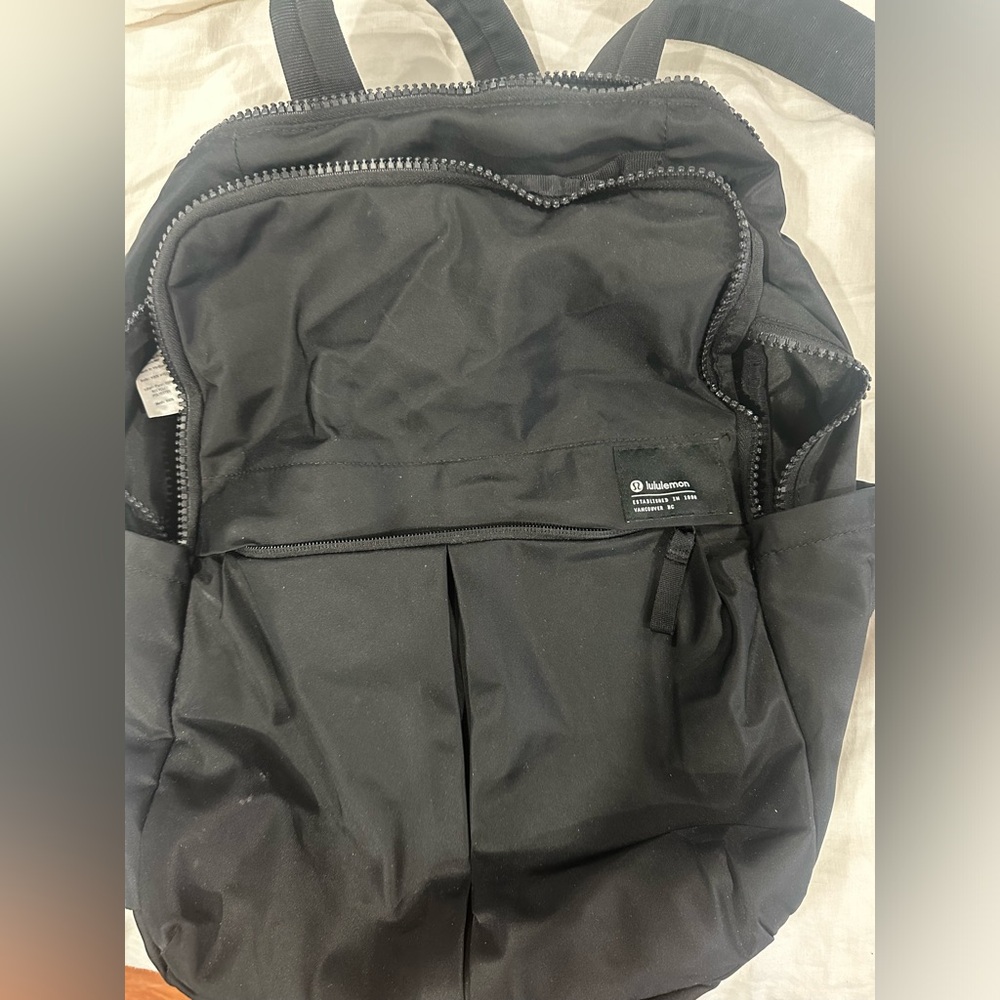 Lululemon backpack never been used